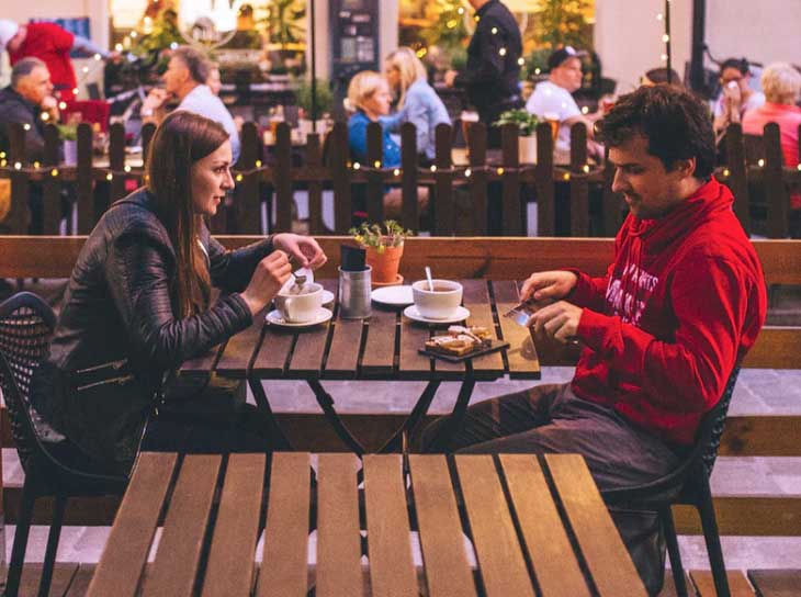 You are currently viewing 101 Things To Do on a Date (well 49 things!)